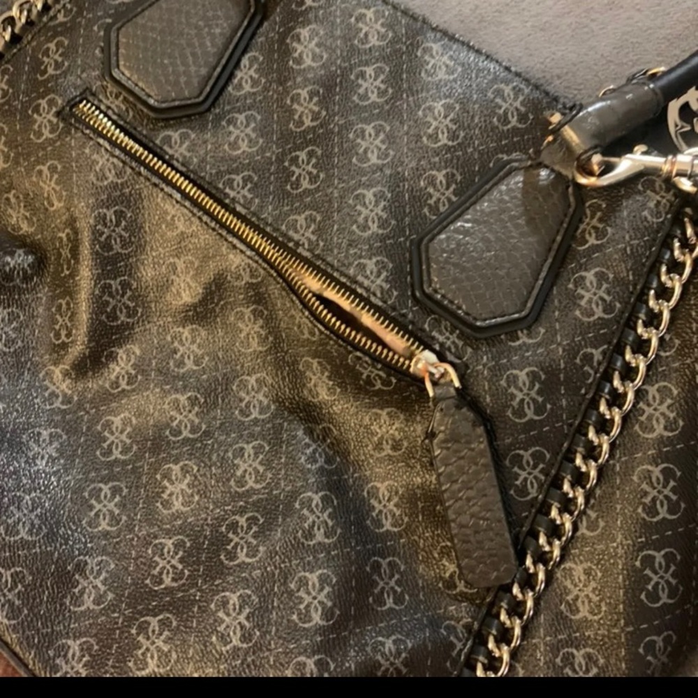 Guess Tote Bag - Picture 3 of 9